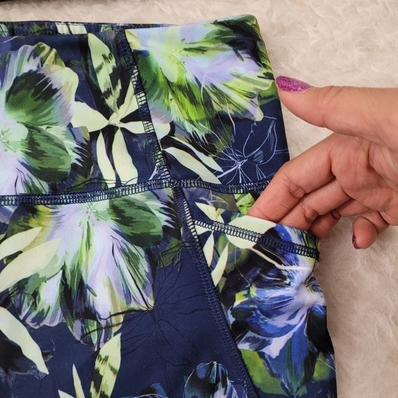 X by Gottex Floral Workout Set - Picture 5 of 14